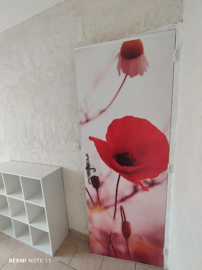 Chambre D Hotes En Provence, Au Pied Du Luberon, Les Coquelicots La Tour-dʼAigues Exterior foto